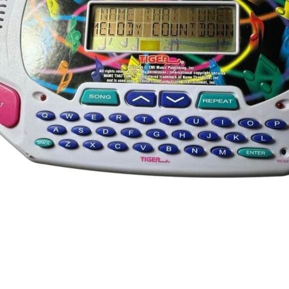 Vintage 1997 Tiger Electronic Handheld Game Name That Tune ... - Picture 2 of 8